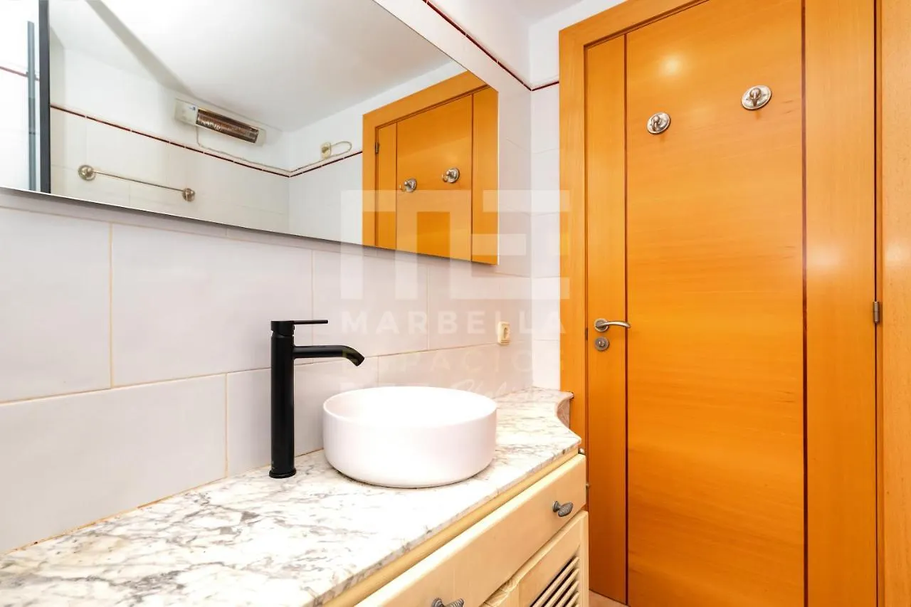 Encanto Andaluz Second Line Of The Beach Center Lor Apartment Marbella