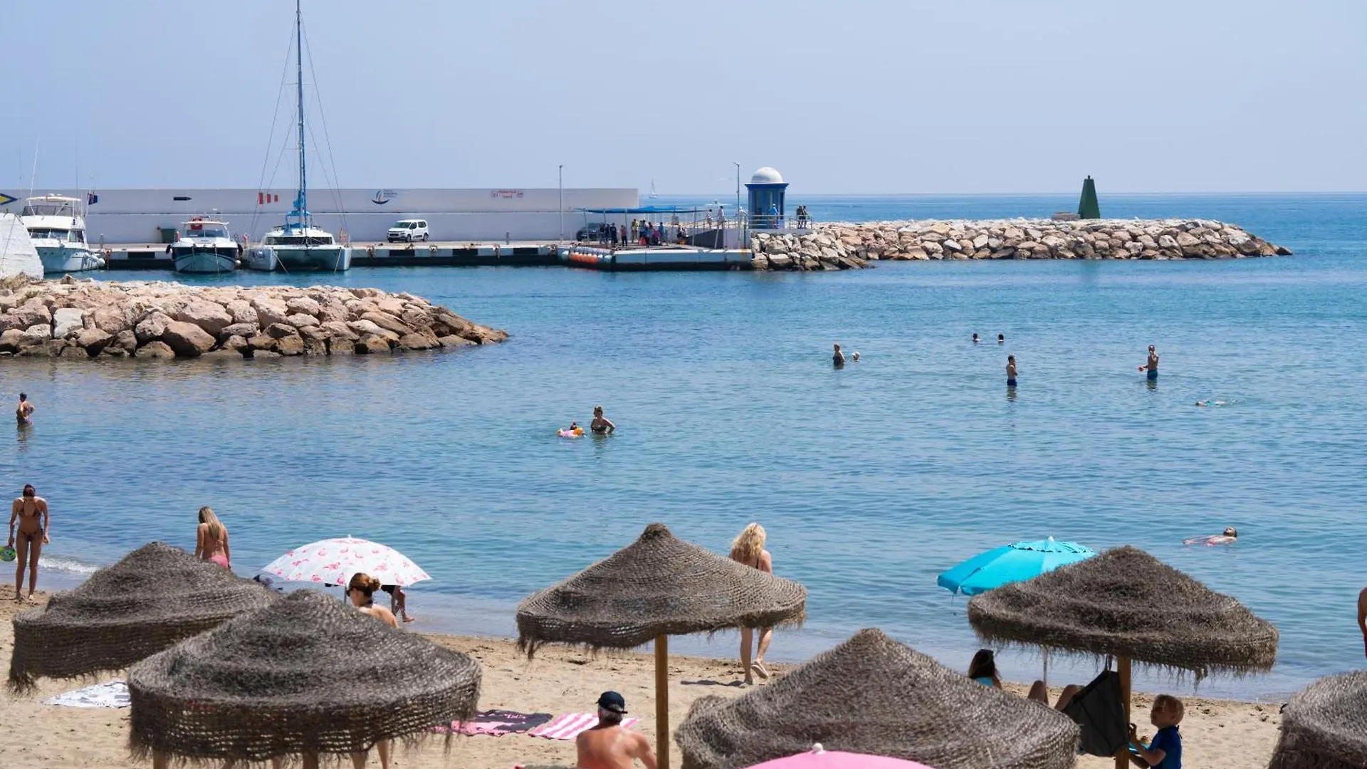 Encanto Andaluz Second Line Of The Beach Center Lor Apartment Marbella